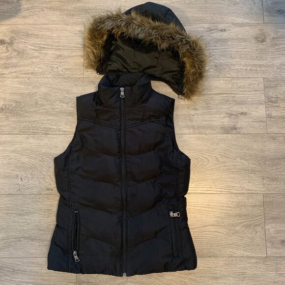 Banana Republic Vest with Fur Lined Hood (Detachable) - Picture 4 of 8